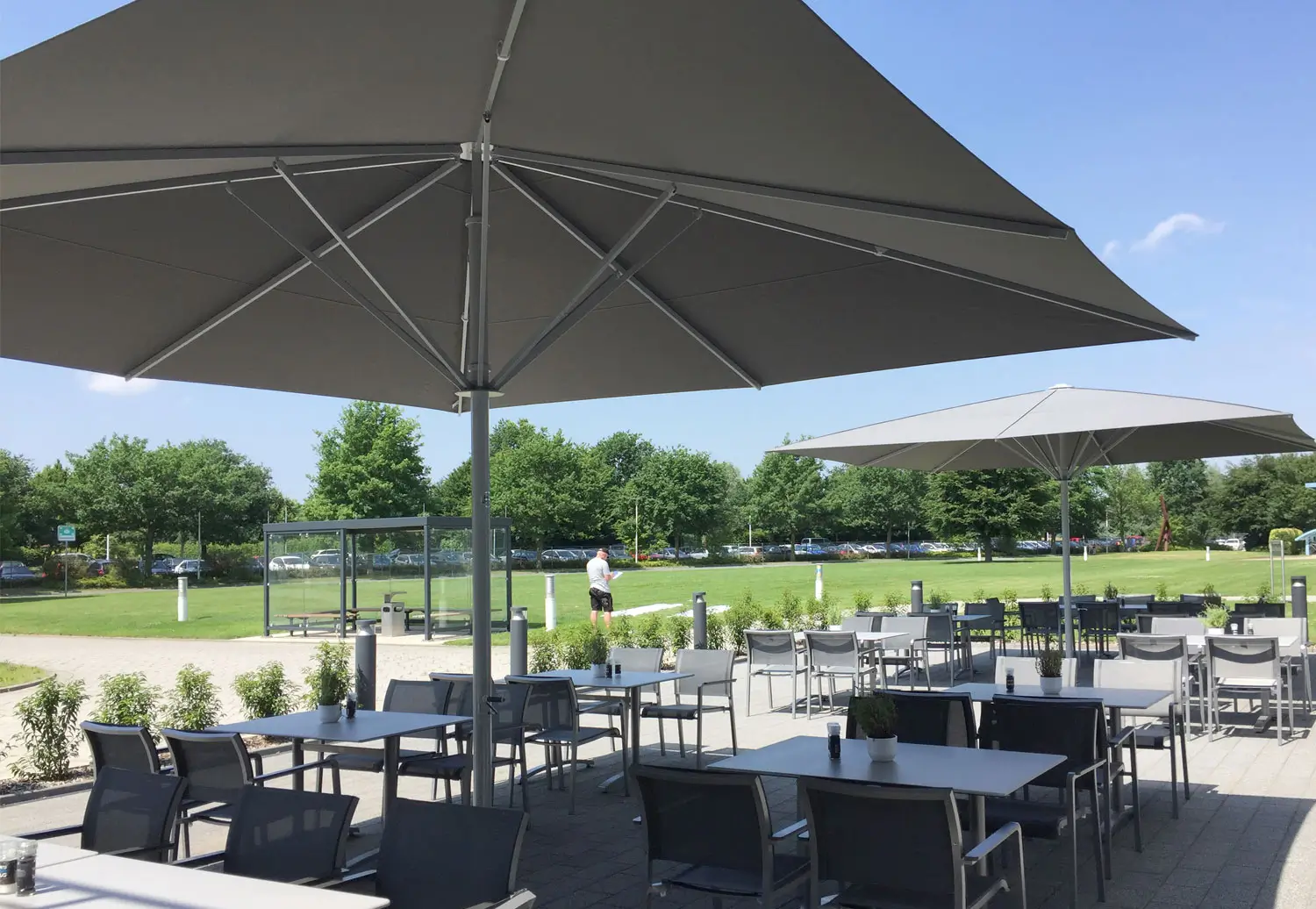 produkte-sonneschirme-kleiner-balkonschirm-img